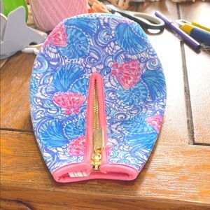 Classic  Lilly Pulitzer GWP Beverage Carafe Bag. Blue Haven Raising Shell. NWOT